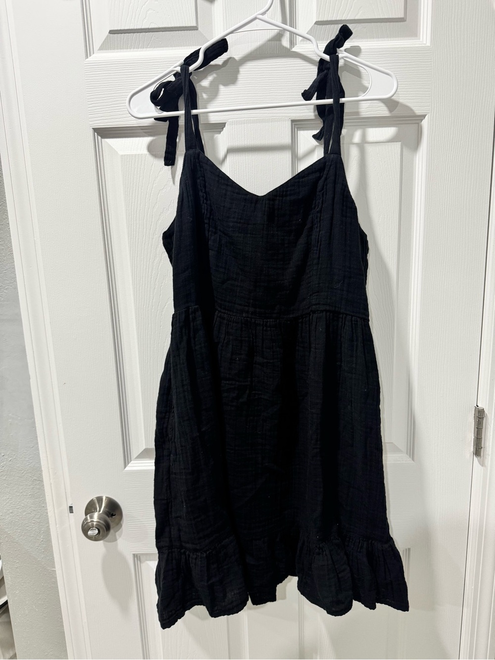 Old Navy Black Tie-Shoulder Sundress